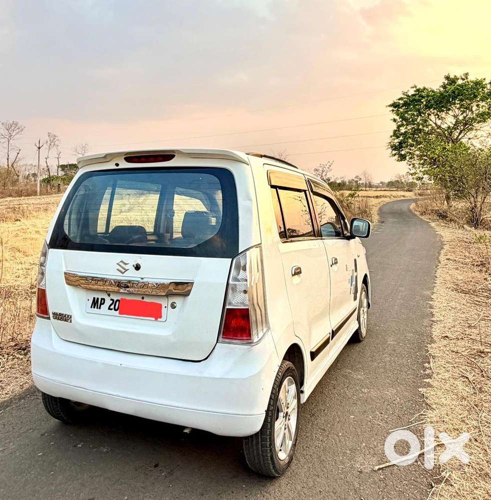 Maruti Suzuki Wagon R Stingray 2015 Petrol Well Maintained