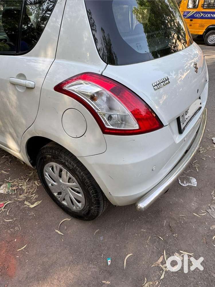 Maruti Suzuki Swift 2015 Petrol Well Maintained