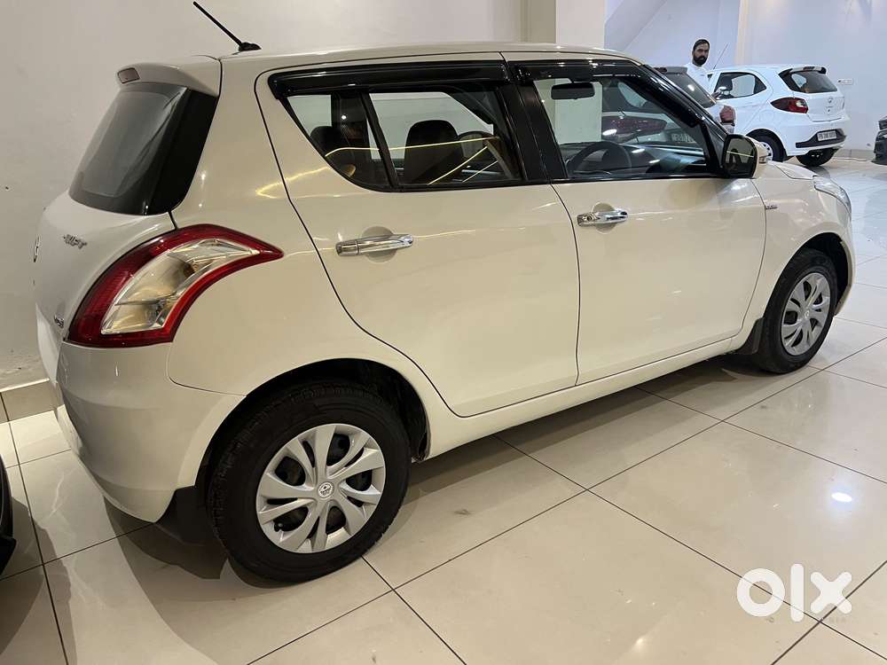 Maruti Suzuki Swift Vdi Bsiv W Abs, 2011, Diesel