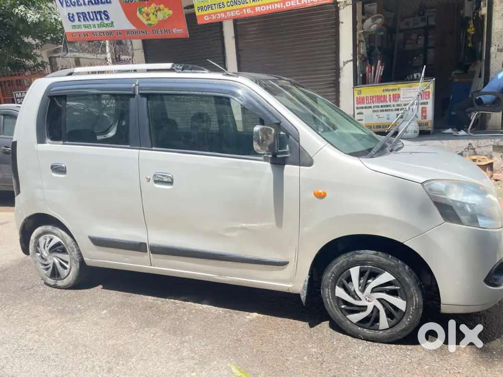 Maruti Suzuki Wagonr 1 Year 5 Month Age