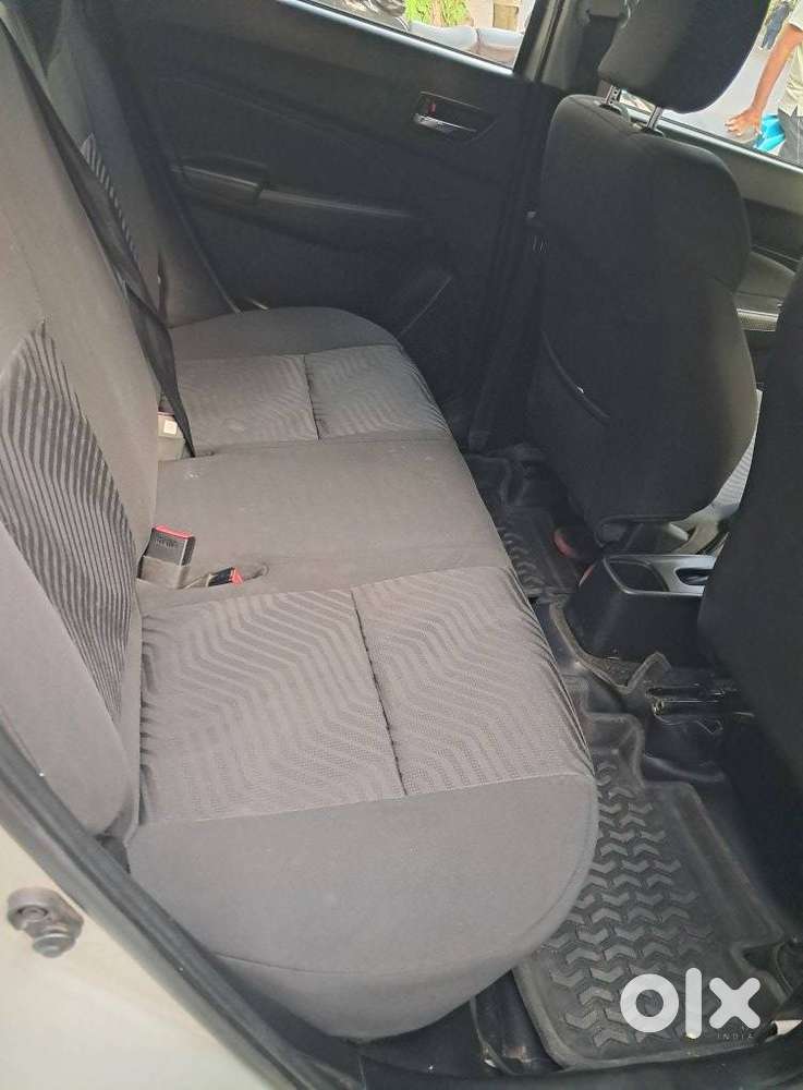 Maruti Suzuki Swift Vxi + Manual, 2023, Petrol