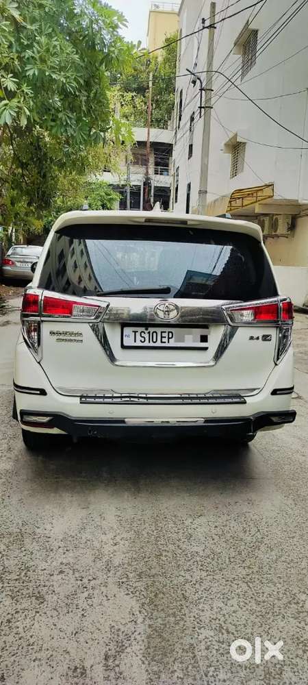 Toyota Innova Crysta 2.4 Z 11/2018