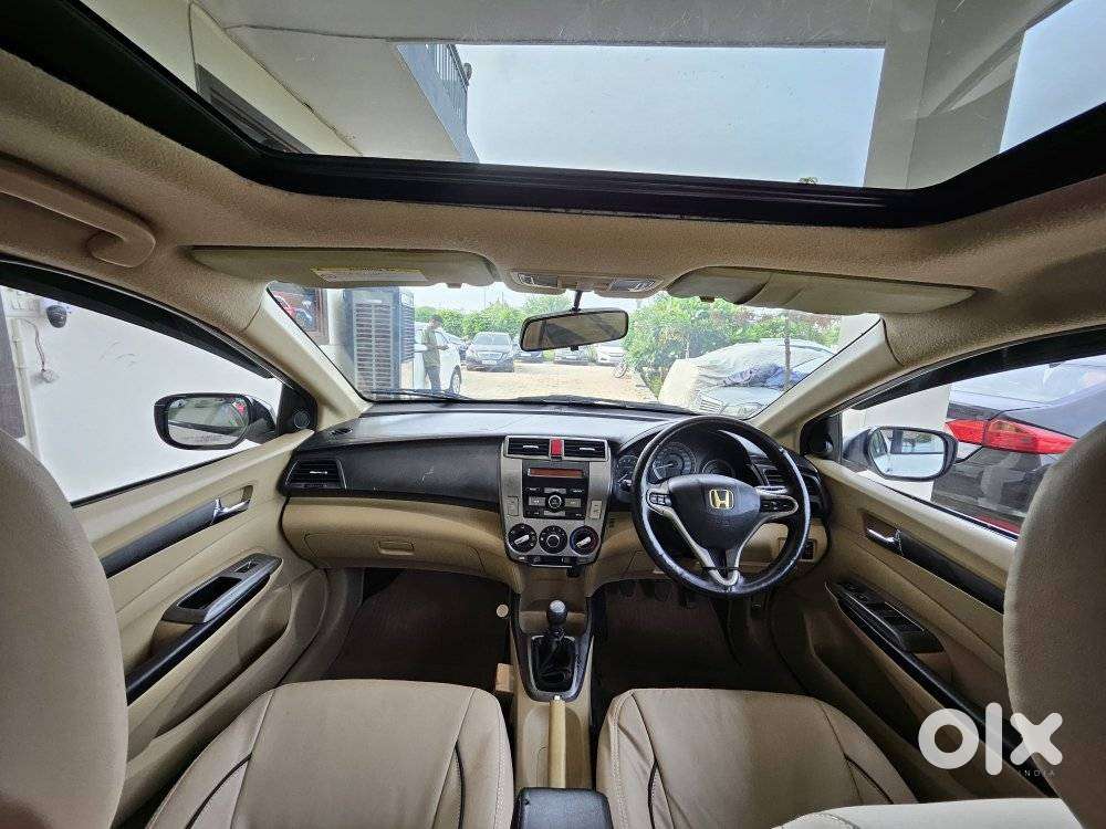 Honda City V Mt Sunroof, 2013, Petrol