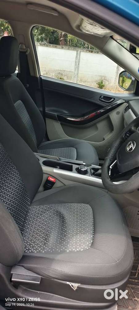Tata Nexon 1.2 Revotron Xm (s), 2016, Diesel