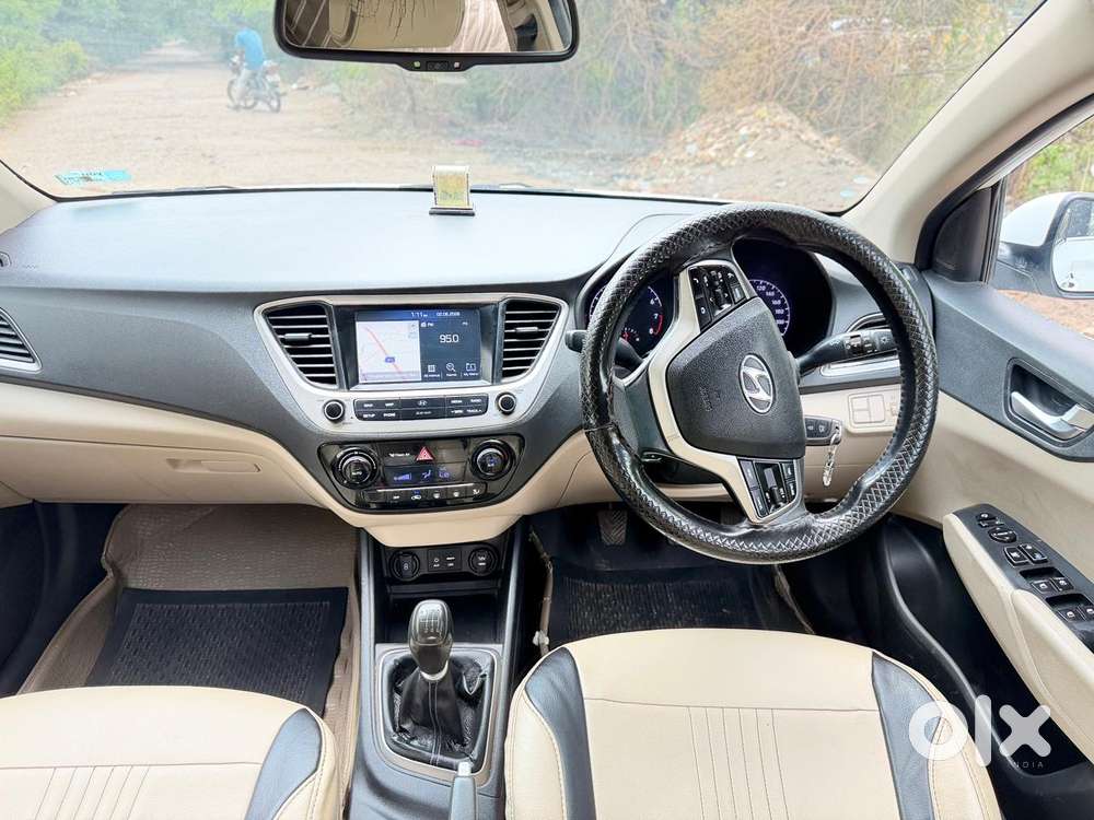 Hyundai Verna 1.6 Vtvt Sx, 2017, Petrol