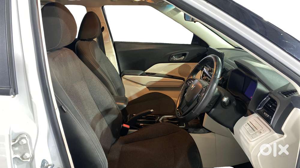 Mahindra Xuv 3xo Ax5l 1.2 Petrol At, 2024, Petrol