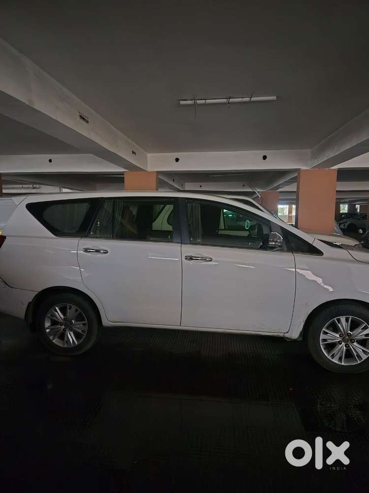 2020 Toyota Innova Crysta