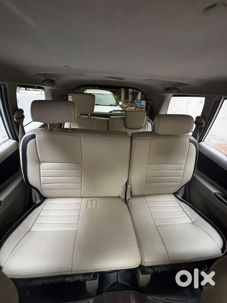 Toyota Innova 2.5 G (diesel) 8 Seater, 2012, Diesel