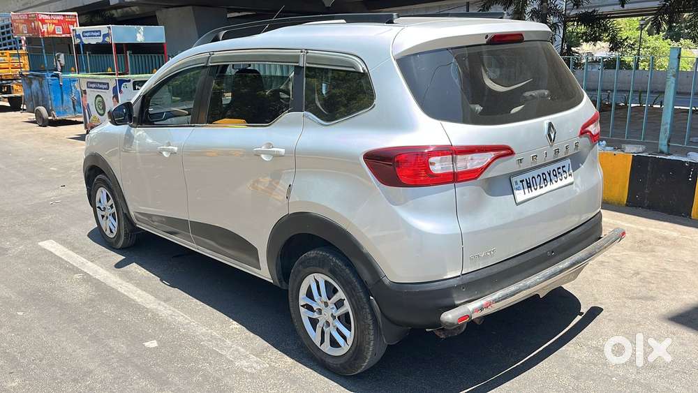 Renault Triber Rxt, 2023, Petrol