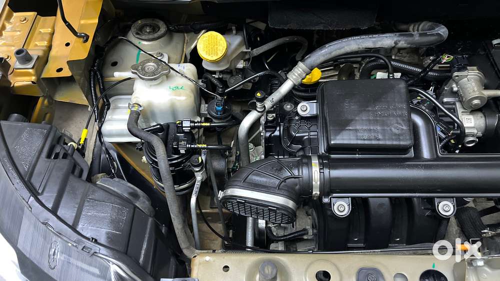 Renault Triber Rxl, 2022, Petrol