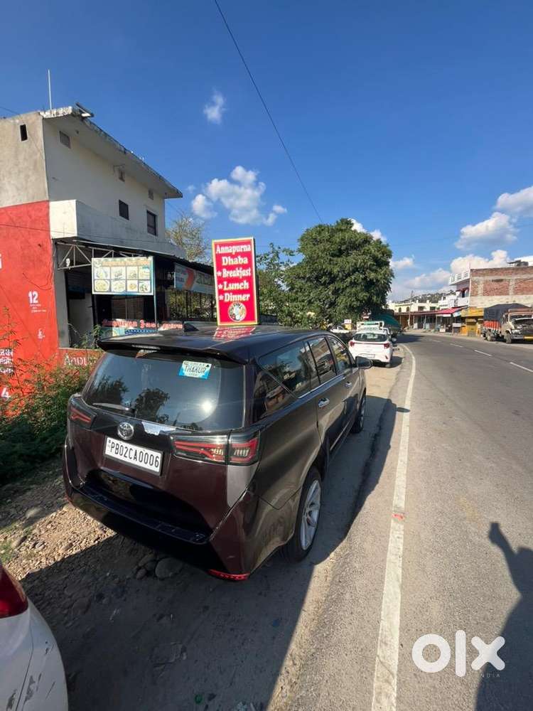 Toyota Innova Crysta 2016 Diesel Well Maintained