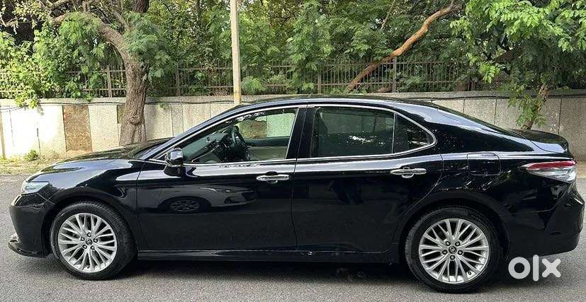 Toyota Camry Hybrid, 2019, Petrol