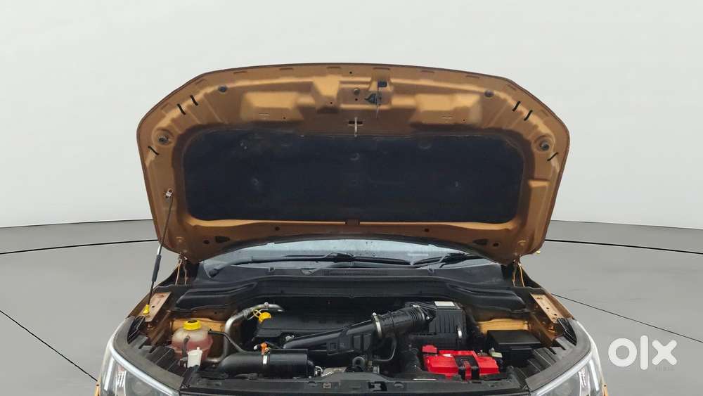 Mahindra Xuv300 W8 Option, 2022, Petrol