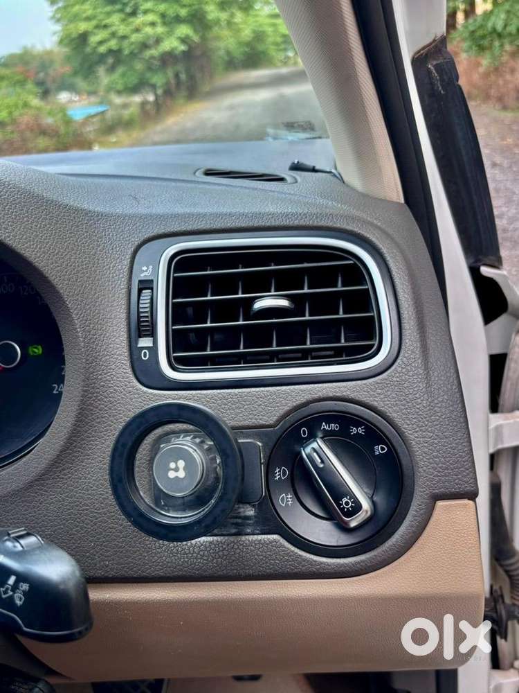 Volkswagen Vento 1.5 Tdi At Highline Plus (2017)
