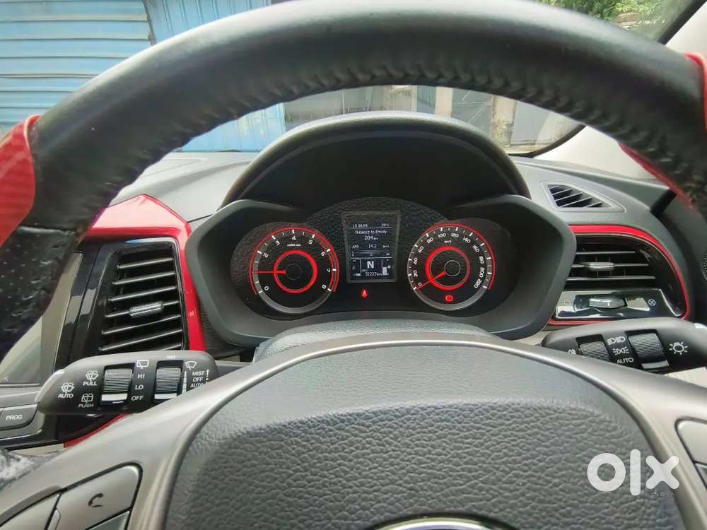 Mahindra Xuv300 2021 Petrol