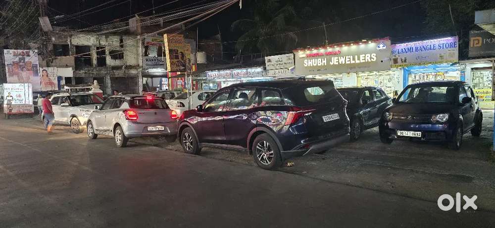 Mahindra Xuv700 2023 Petrol Well Maintained