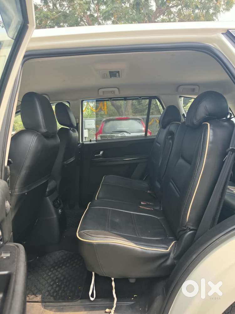 Tata Hexa 2.2 Xe 4x2 7 Str, 2017, Diesel