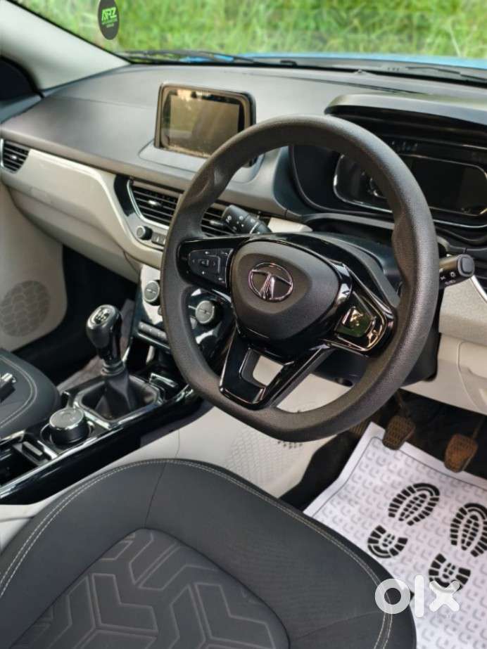 Tata Nexon 1.2 Revotron Xz Plus, 2021, Petrol