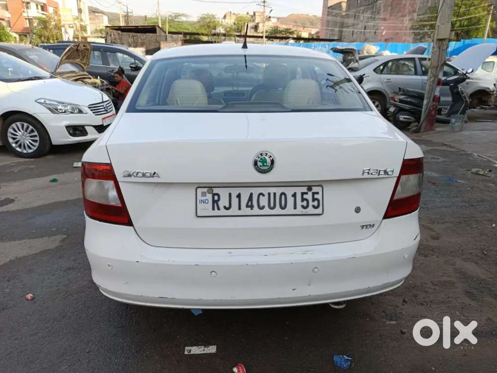 Skoda Rapid 2013 Diesel 75000 Km Driven