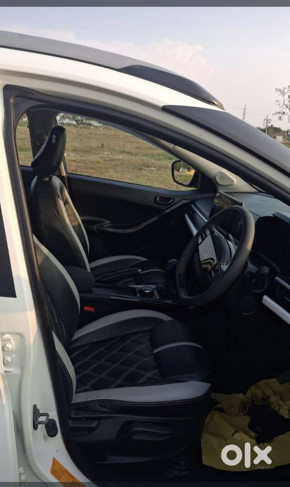 Tata Nexon [2017-2020] 1.2 Revotron Xz Plus Dual Tone Roof, 2025, Pe..