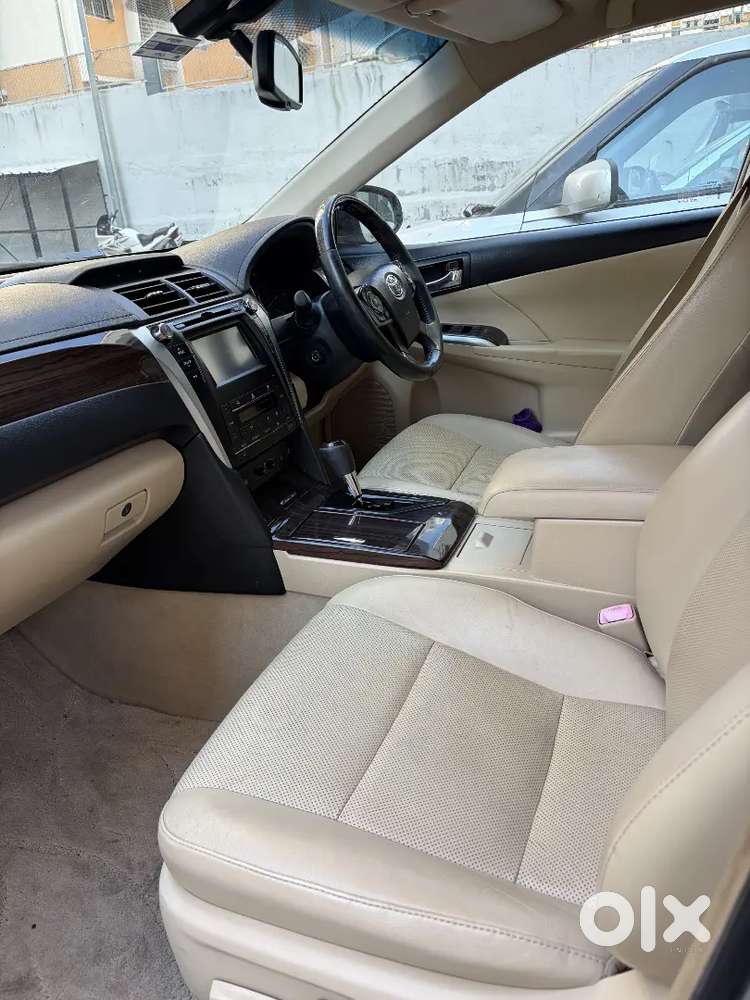 Toyota Camry 2016 Petrol Well Maintained