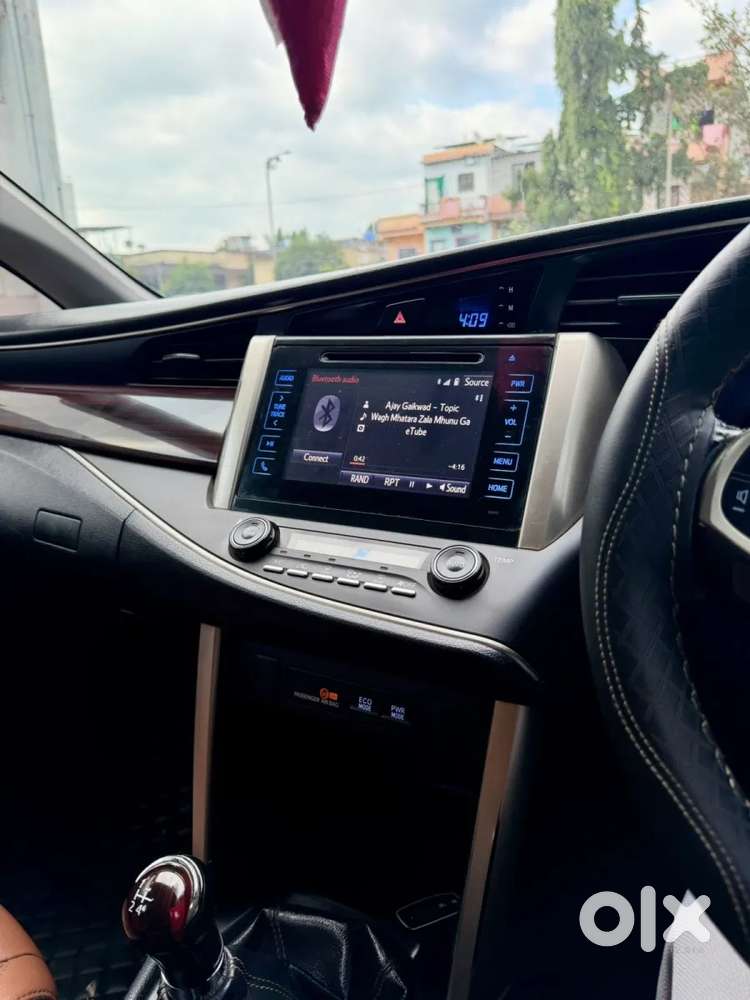 Toyota Innova Crysta 2.4 V 7 Str, 2017, Diesel