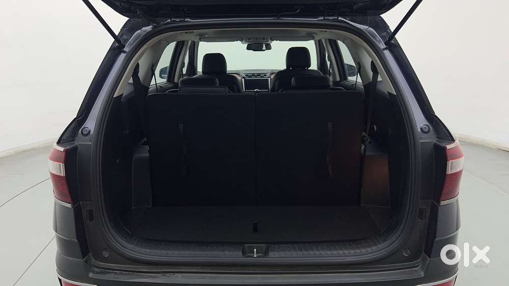 Hyundai Alcazar 2.0 Signature (o) Petrol At 6 Str, 2022, Petrol