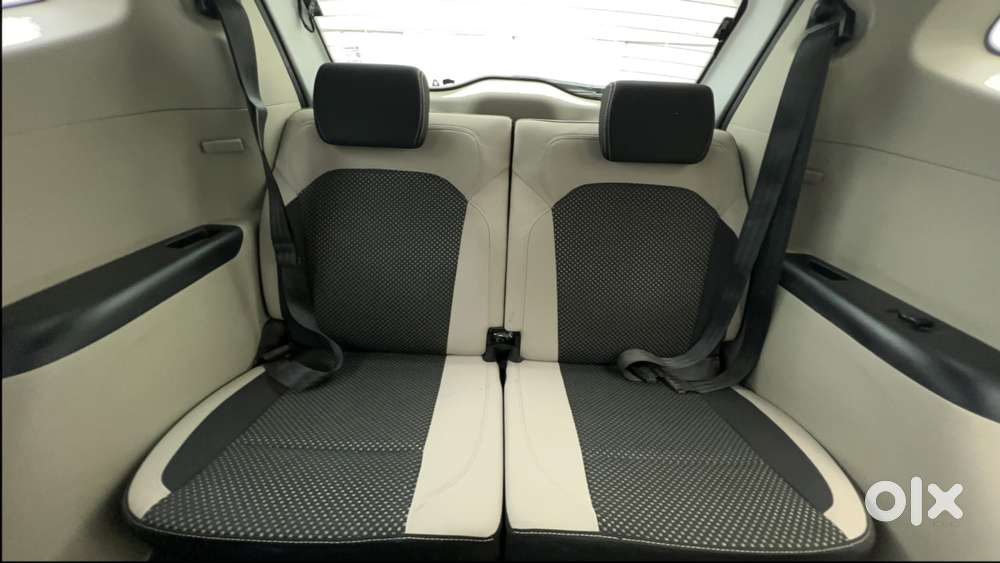 Renault Triber Rxz, 2022, Petrol