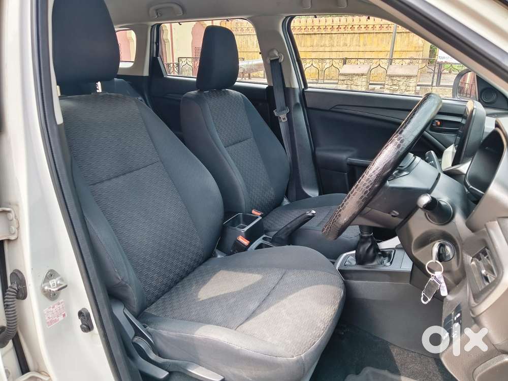 Maruti Suzuki Brezza 1.5 Vxi Smart Hybrid, 2023, Petrol