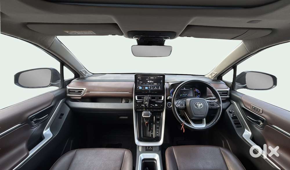 Toyota Innova Hycross 2.0 Zx Hybrid 7 Str, 2023, Petrol