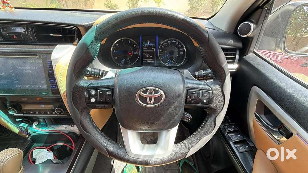 Toyota Fortuner 2.8 At 4x2  Immaculate Condition  Well Maintained