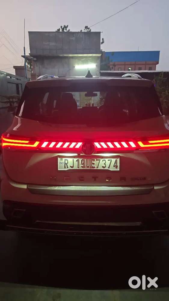 Mg Hector Plus 2023 Diesel Manual Select First Owner