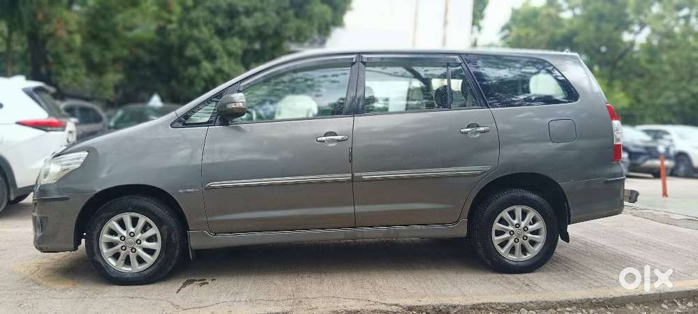 Toyota Innova 2.5 Vx (diesel) 7 Seater, 2012, Diesel