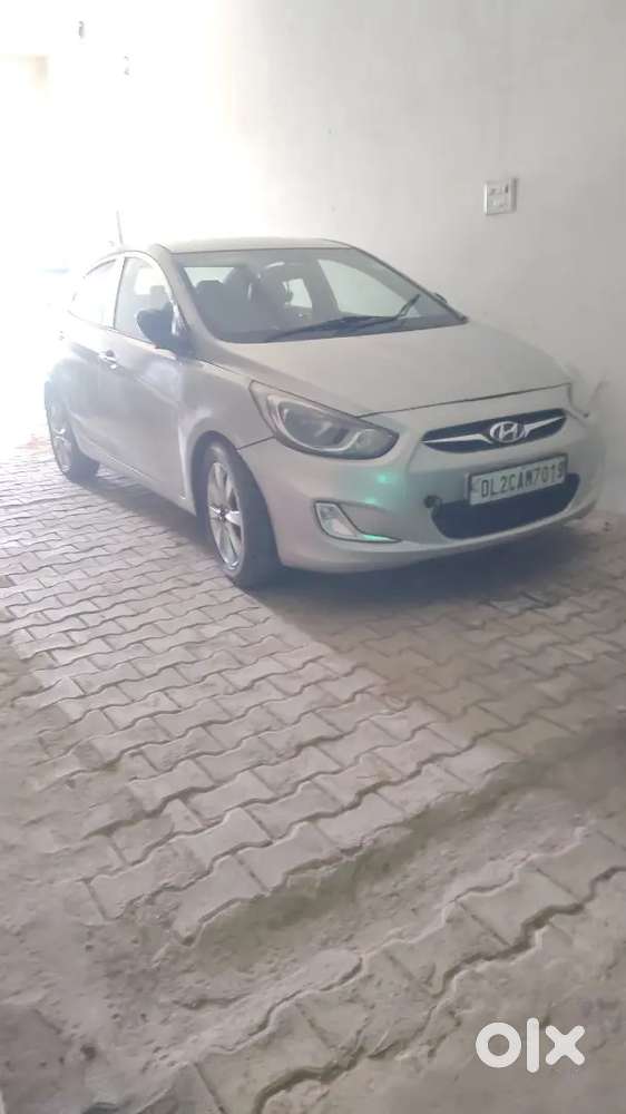 Hyundai Verna Fluidic 1.6 2012
