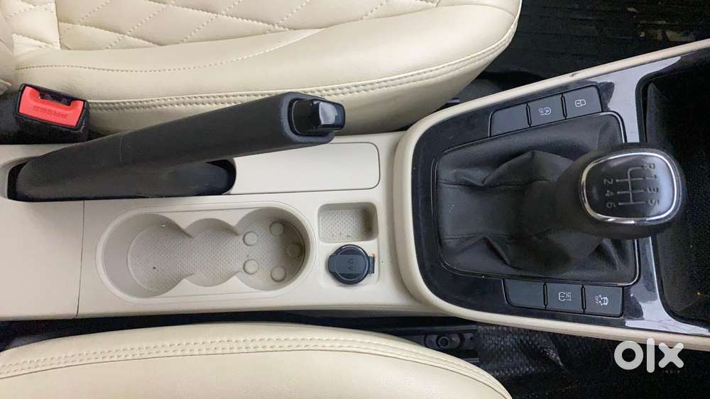 Skoda Slavia Ambition 1.5l Tsi Mt, 2022, Petrol
