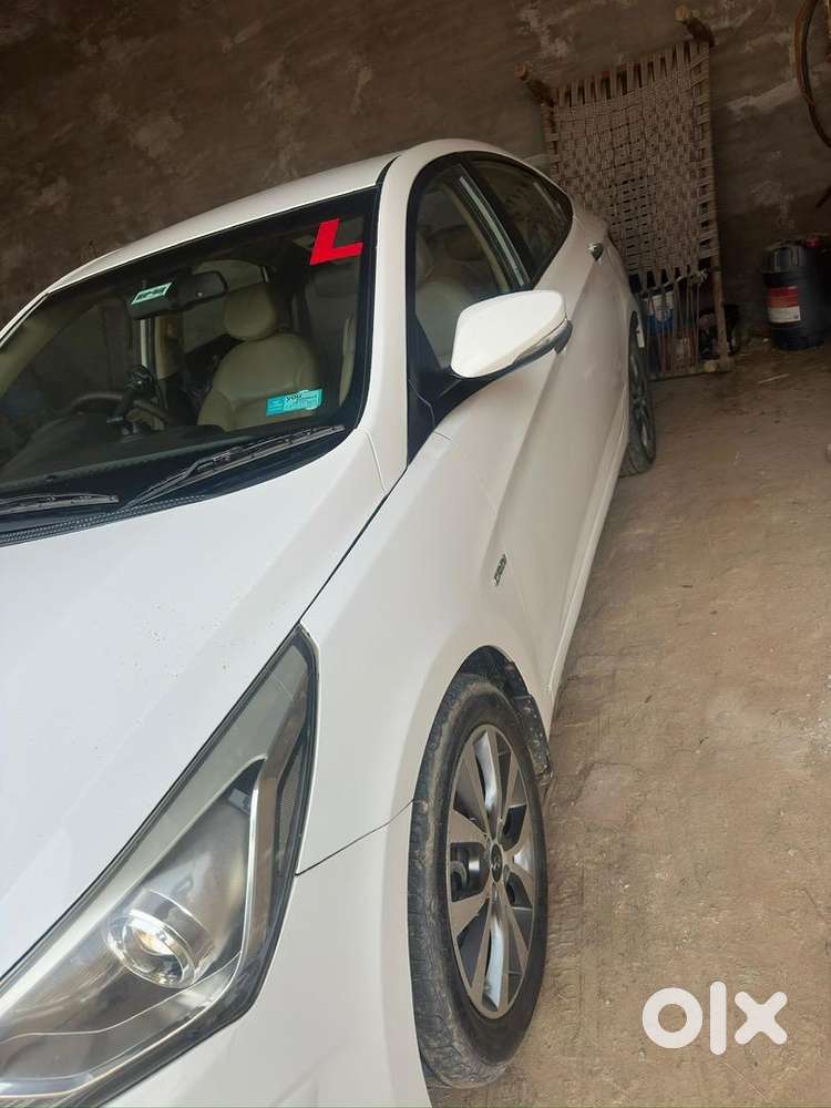 Hyundai Fluidic Verna 2015 Diesel Auto Well Maintained