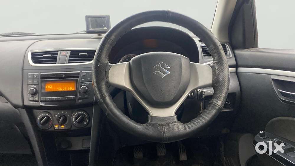 Maruti Suzuki Swift Vxi, 2015, Petrol