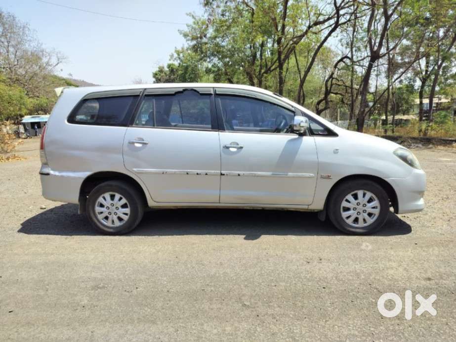 Toyota Innova 2.5 Z Diesel 7 Seater, 2011, Diesel