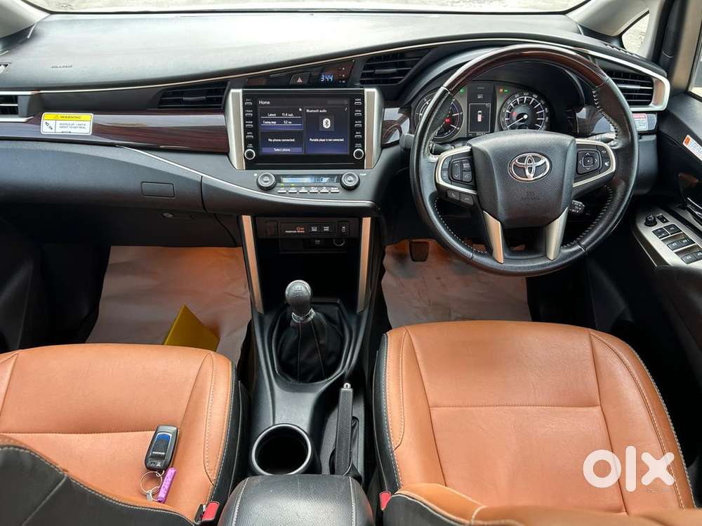 Toyota Innova Crysta 2021 Diesel 35000 Km Driven