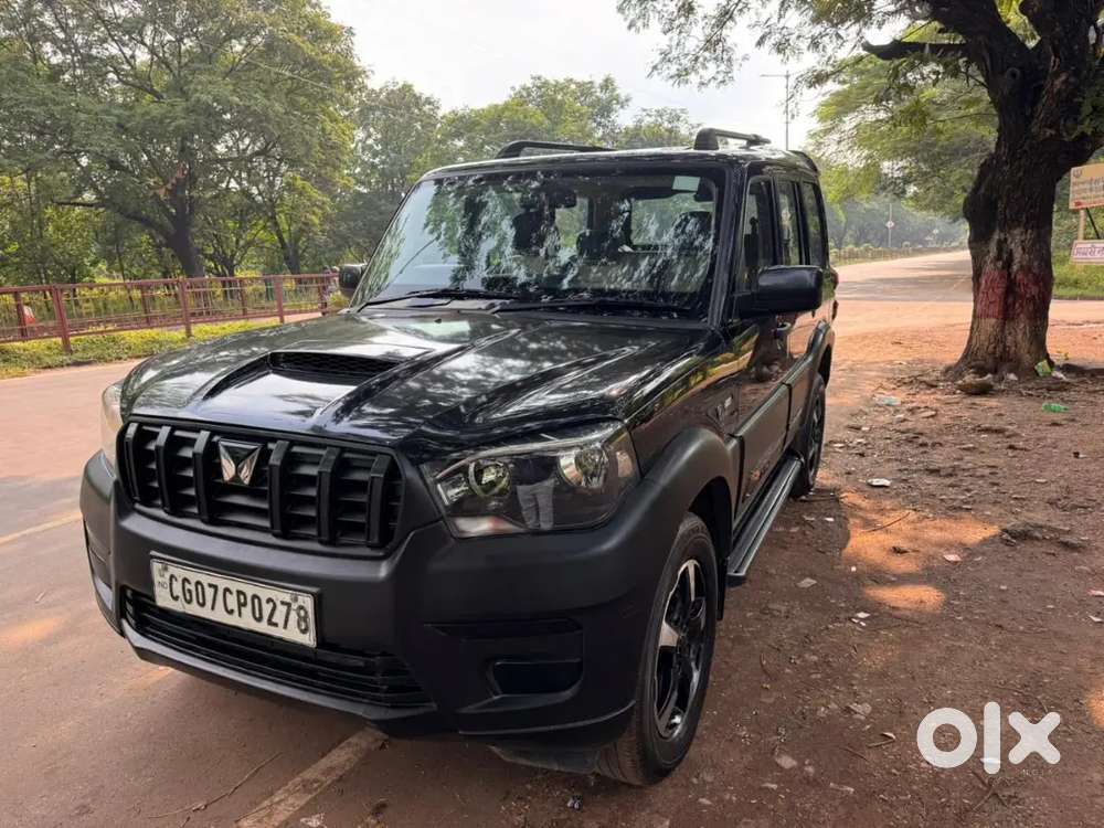 Scorpio Classic S 2023 October Showroom Recorded A1 Condtn Excellent