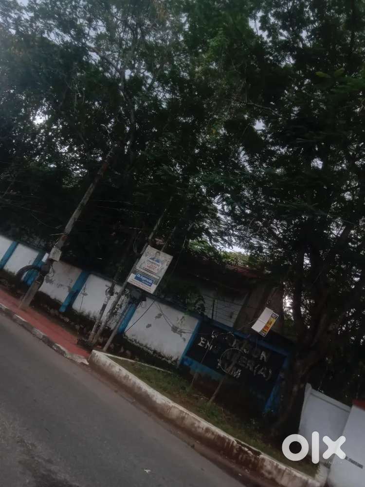 4cent an independent for sale near thirumala kunnapuzha
