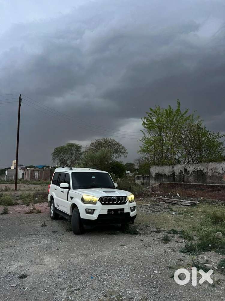 Mahindra Car Diesel 2018 Model
