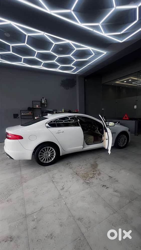 Jaguar Xf 2015 Diesel Well Maintained