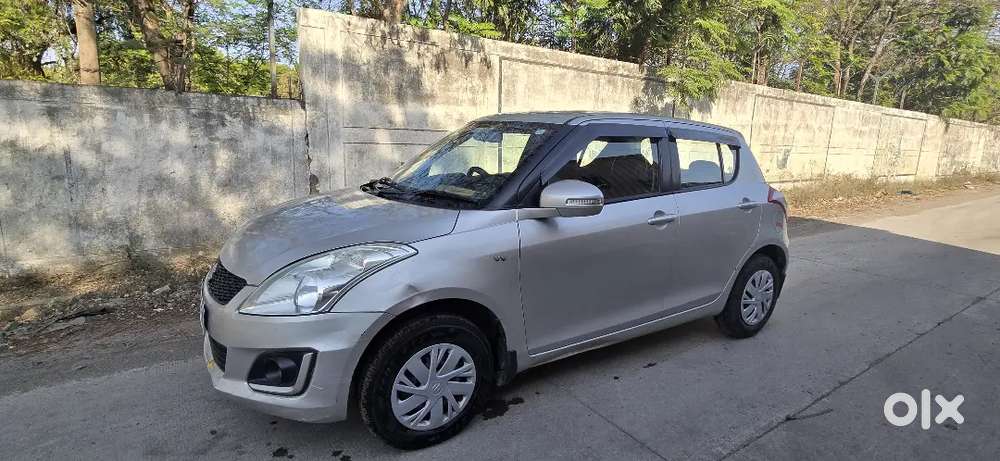 Maruti Suzuki Swift 2017 Petrol 72400 Km Driven