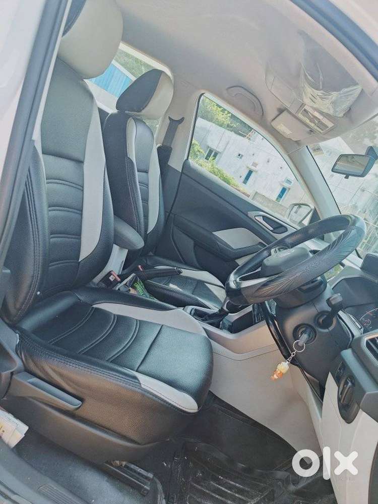 Volkswagen Taigun 1.0 Tsi Highline At, 2022, Petrol