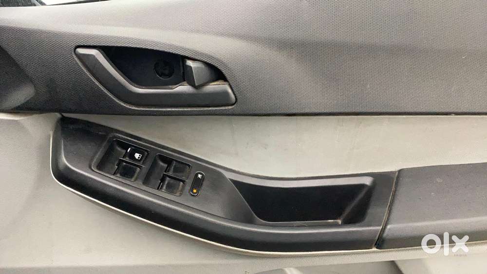 Tata Tiago 1.2 Revotron Xm, 2023, Cng & Hybrids