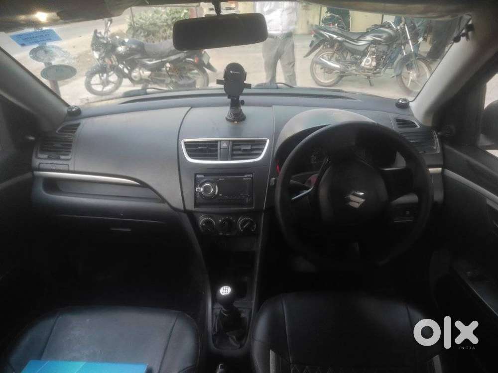 Maruti Suzuki Swift Lxi Optional-o, 2017, Petrol