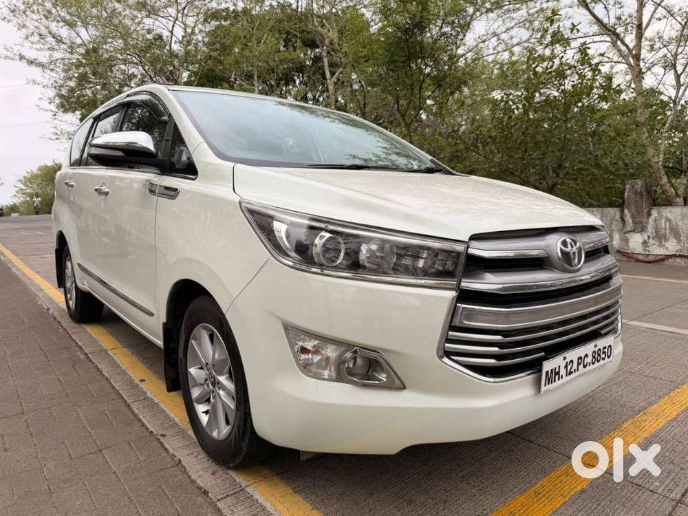 Toyota Innova Crysta 2.8z Automatic, 2017, Diesel
