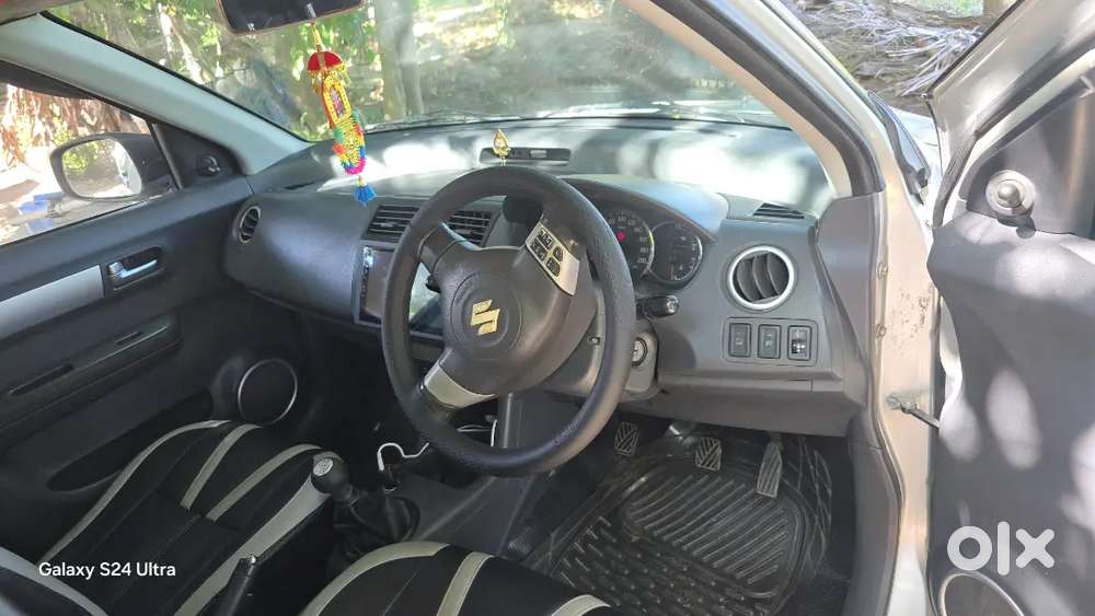 Maruti Suzuki Swift 2010 Petrol 81000 Km Driven