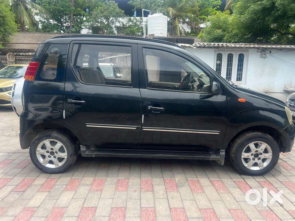 Mahindra Quanto C8, 2012, Diesel